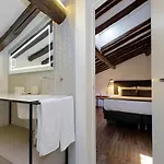 Youroom Corsini Apartment Rom