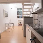 Youroom Corsini Apartment Rom