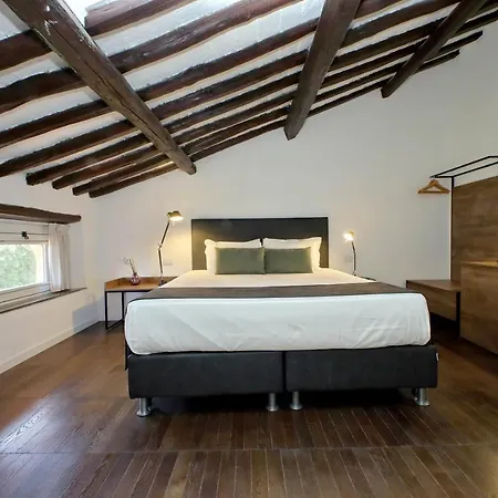 Youroom Corsini Apartment Rom