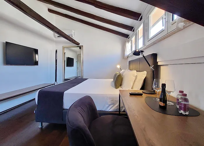 Youroom Corsini